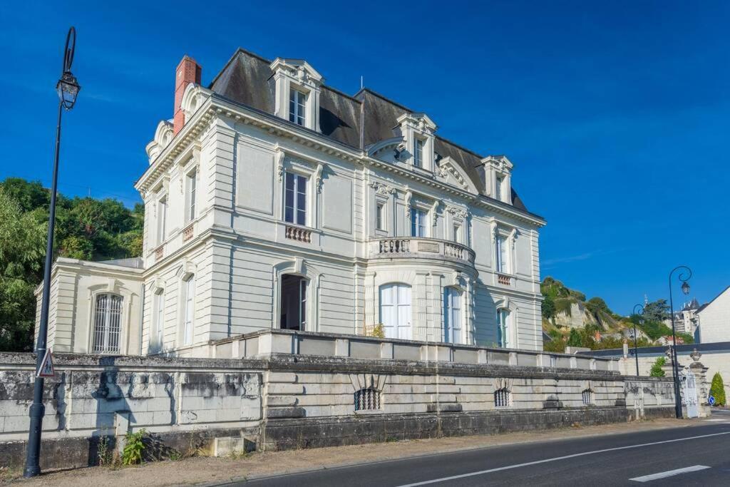 Appartement Vue Imprenable Sur La Loire !!! Saumur Kültér fotó